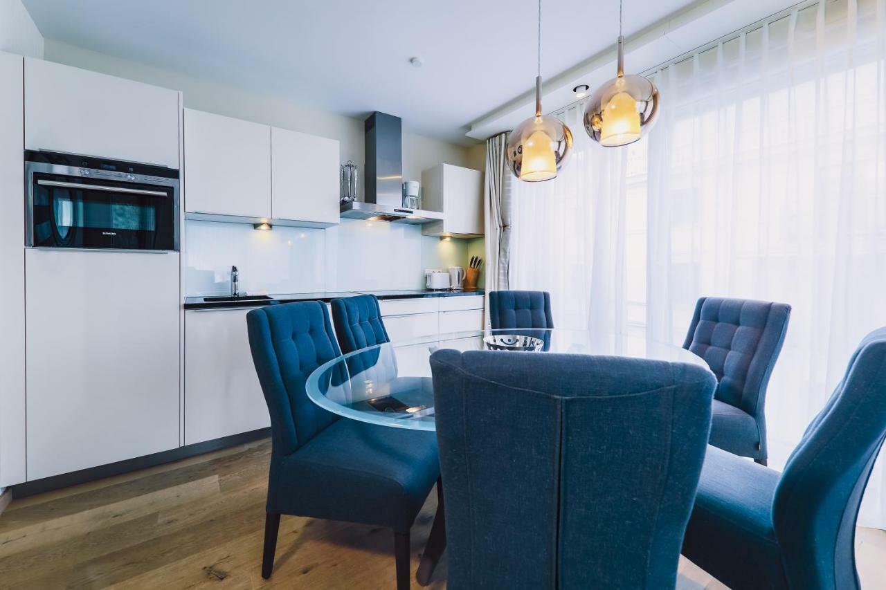 The House Zell Am 4*
